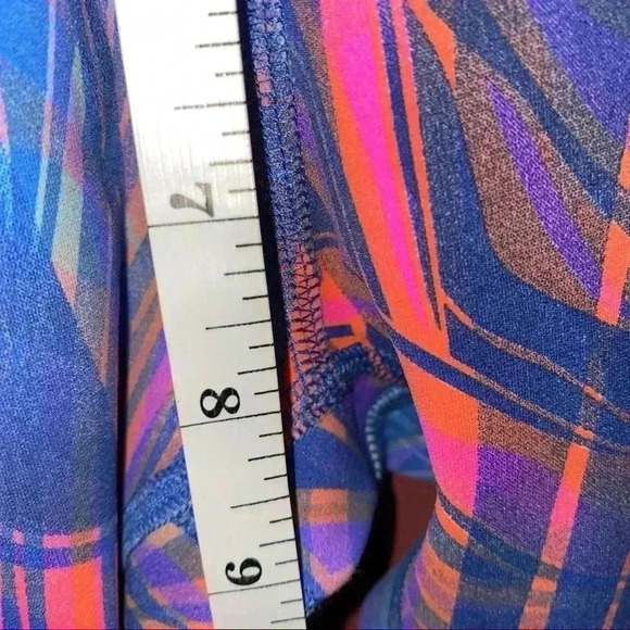 SoulCycle Colorful Capris - Picture 4 of 7